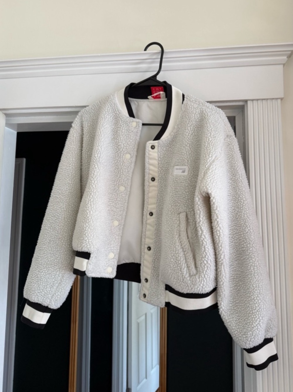 New Balance Sherpa Fleece Jacket – White Varsity Style – Size Small
